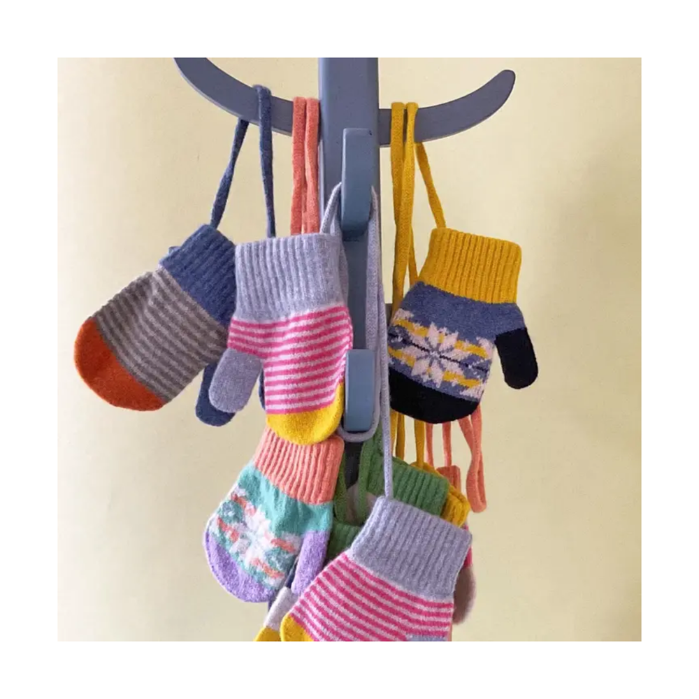 
                  
                    Kids' Patterned Lambswool Mittens Mittens on a String
                  
                