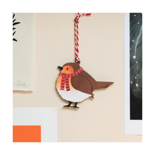  Robin in Scarf Decoration