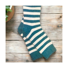  Men's Super Cosy Teal & Cream Striped Socks